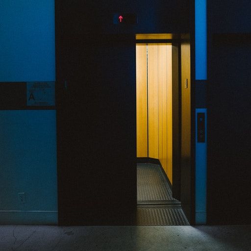 First Floor – Golden Teacher and DJ Seinfeld