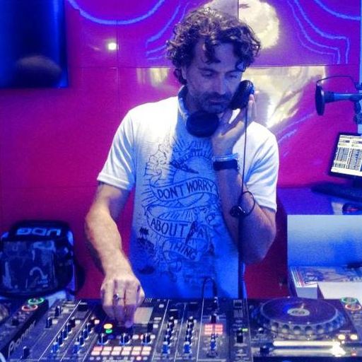 Area 32 063 Hour 2 James Kameran Guest Mix