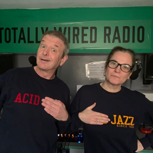 09.11.21 The Well Suspect Radio Show - Richard Searle & Erika Ts