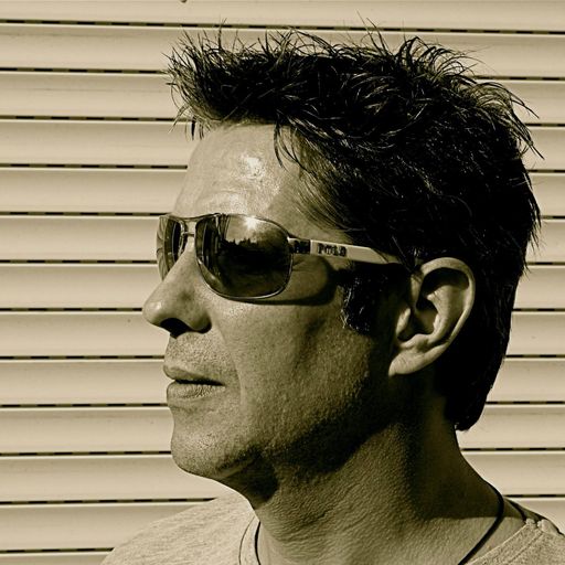 Stage Van H on Midnight Express FM 2019