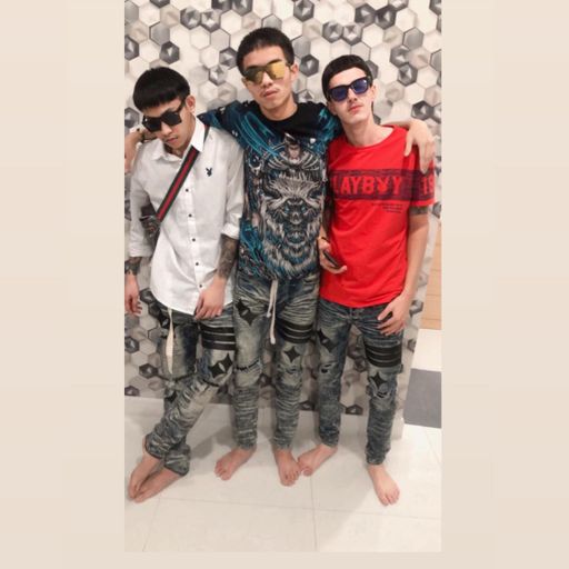 ยังรักยังรอยังกรอเหมือนเดิม