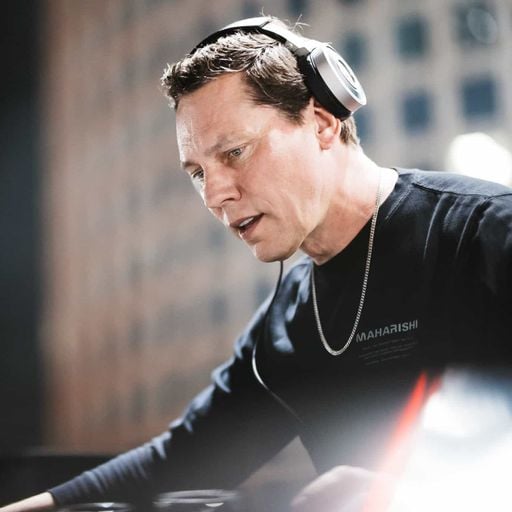 Tiësto — Club Life, Radio FG (In Search Of Sunrise Best Of) | 17-07-2008