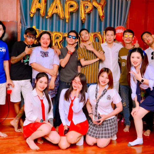 Happy birthday วัยรุ่นซอย 8.