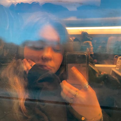 Morning hues w/ Mria - 04/07/24 - Voices Radio