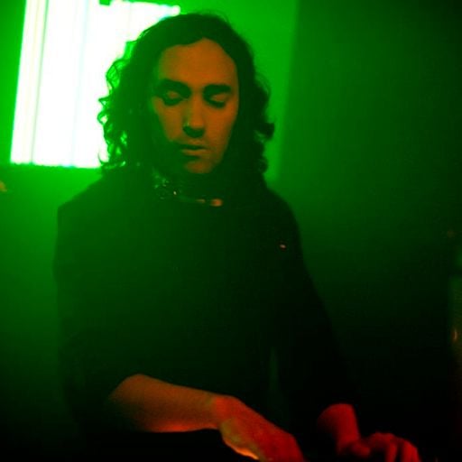 THIS IS FENIX n°09 pt1/ 07-09-2010>ALEC ARAUJO