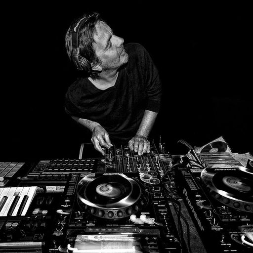 Laurent Garnier at "Panoramix" @ Radio FG DJ Radio (Paris - France) - 28 November 1998