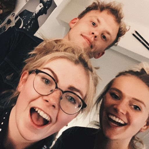 Monday Night and Chill with Jodie & Briony X Weird Milk