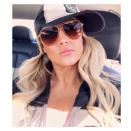 SHE SITS IN A SMALL NY CAFE POWER MIX XM SAT RADIO FT JON INTERFACE