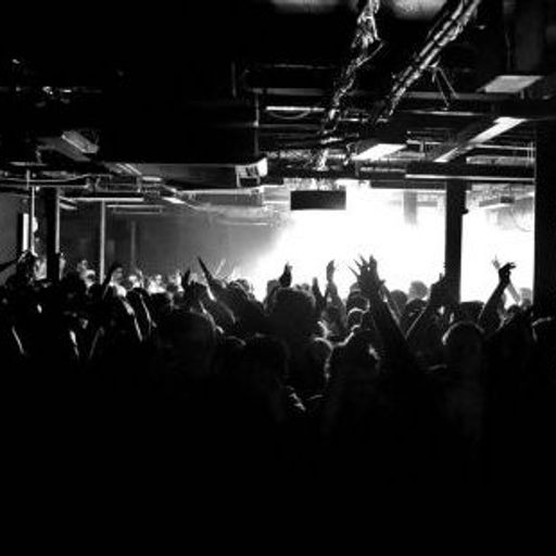 Steve Lawler LIVE at Sankeys in Manchester England 2009