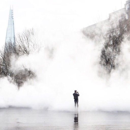 Hoxton Live fitness flexin