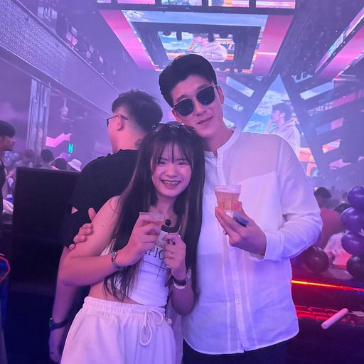 วัยรุ่นท่าขี้เหล็ก เด็ก9ชั้น ดีเจเมาไปหน่อย