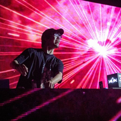 On the Floor – Carpainter at Diggin’ in the Carts