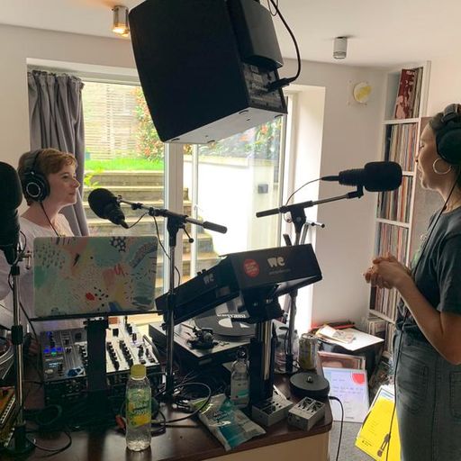 Universal Sanctuary: Tina Edwards with Daughters of Frank // 21-08-21