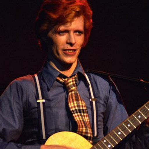Bowie at Detroit’s Michigan Theater on 16 October 1974.