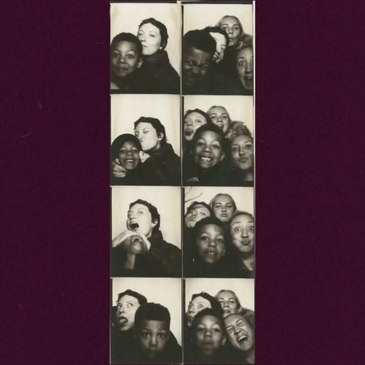 Behind The Scene w/ Thea Gajić - 27/10/25 [Voices Radio]