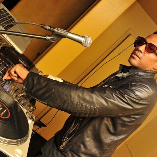 Q-Tip - Black Fist Fridays (Hot97) - 2012.02.24