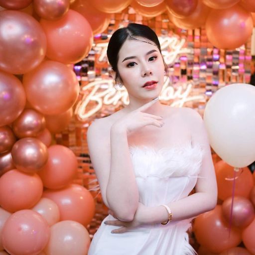 แฮปปี้เบิร์ธเดย์ ปอเช่ ยั่วๆ บดๆ By น้องอาย