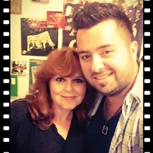 Hölgyválasz Sándor Andrással. A műsor vendége Kiss Erika színésznő. A 2016. Június  27-i műsorunk.