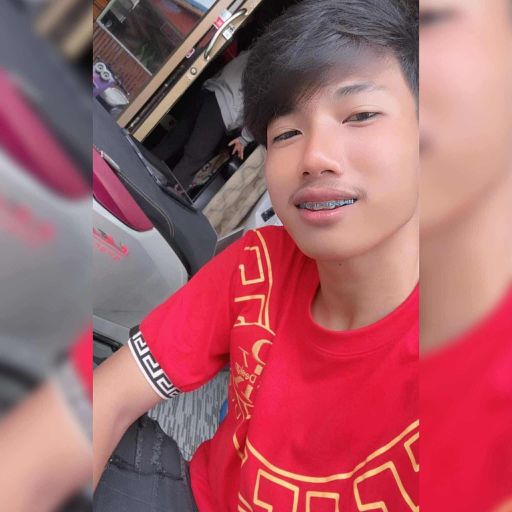 ทั้งดมทั้งเคี้ยว ไม่เฟี้ยวได้ไง By ฟิล์ม  VIP 999