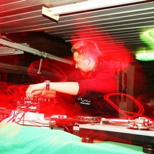 Bičiulio valandą auksinės reggae eros aidai valandoje "Jah messenger" nuo E-roott  (2011-02-23)