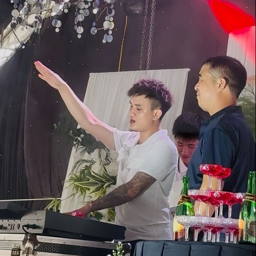 LAP DIAMOND - LẮC LƯ VÀ NHÚN NHẢY 2026 (CĂNG XUNG TƯƠI)