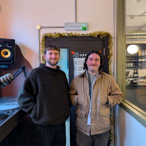 Life Glug w. Schmuck & Product Toss December 2025