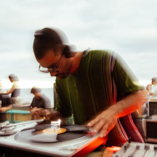 Pitanga Discos curates: Enro // 18-07-2025