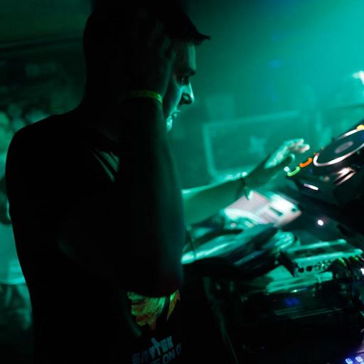 Mark Gwinnett - Clubz & Cubism Mix - CLUBZ