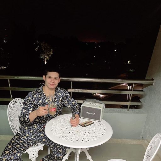 มีผัวแล้วทำไมไม่บอก ริชอโรมา By โอ๊ต ทุเรียนซิ่ง