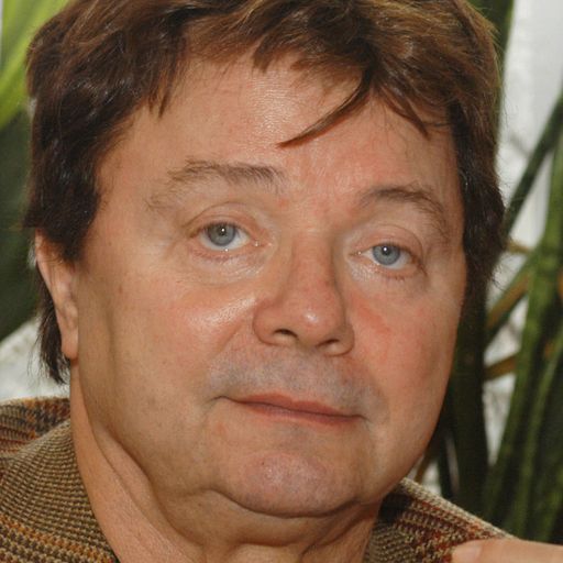 Aradszky László emlékműsor B.Tóth Lászlóval és Dévényi Tiborral. www.poptarisznya.hu  (2017-10-13)