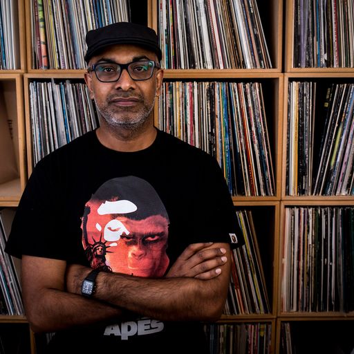 Sonic Switch w/ DJ Robert Luis - December 2015
