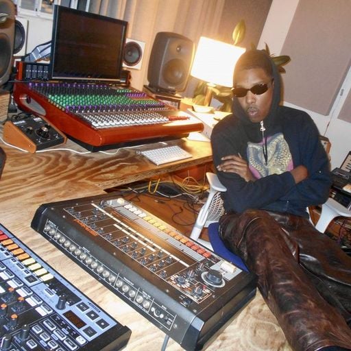 Steven Julien Presents: The Apron Show w/ Willem Mulder  - 18th March 2026