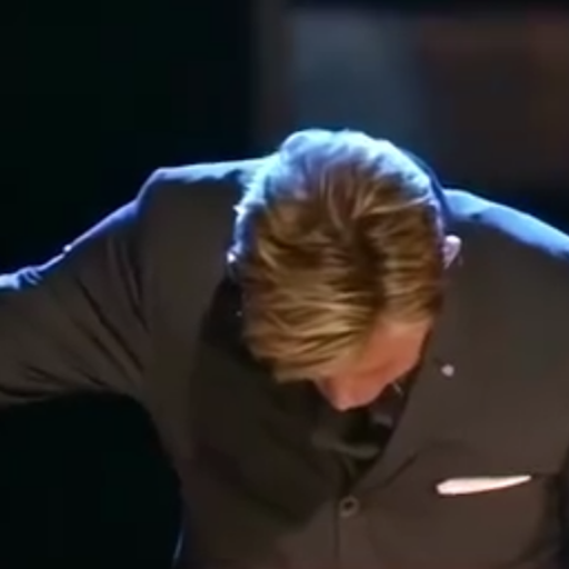 Bowie Live at Fashion Rocks. 08 September 2005