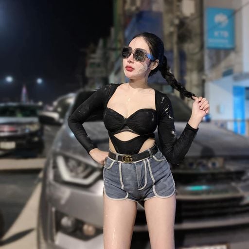 แรกๆไม่เล่น หลังๆไม่เลิก By ครีม ที่แปลว่าโลชั่น