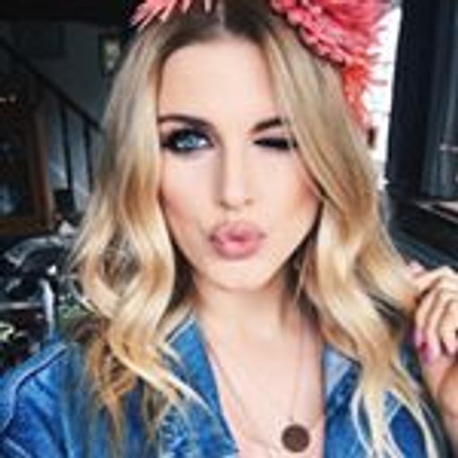 Ashley James feat Choi w Supermalt 12 August