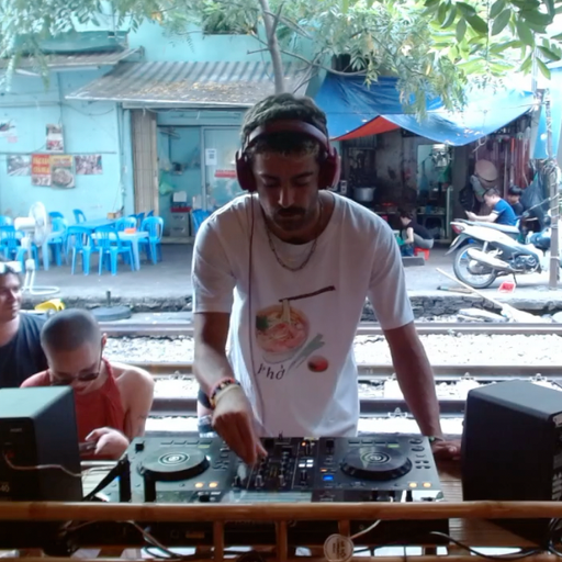 Happy Hour DJs LIVE w/ Kries 23.07.22