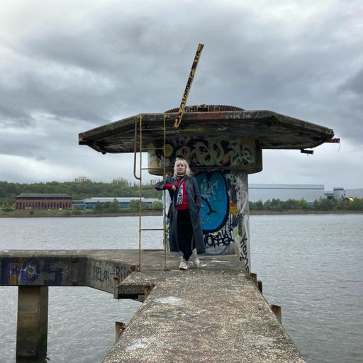 Baroque Sunbursts w. Kitty- November 2022