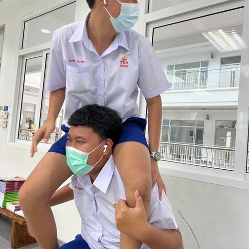 สีอื่นไม่ต้องกรี๊ด สีพี่ไม่ได้จี๊ดขนาดนั้น by นำ้เงิน หวานเจี๊ยบ