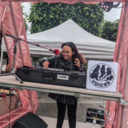 NuMoment Live Broadcast w/ Nathalia - 31.05.24 - Voices Radio