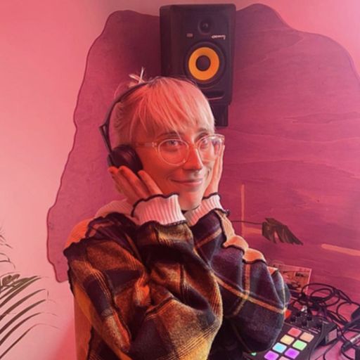 The Wiki Show w. rebekkeh - October 2022