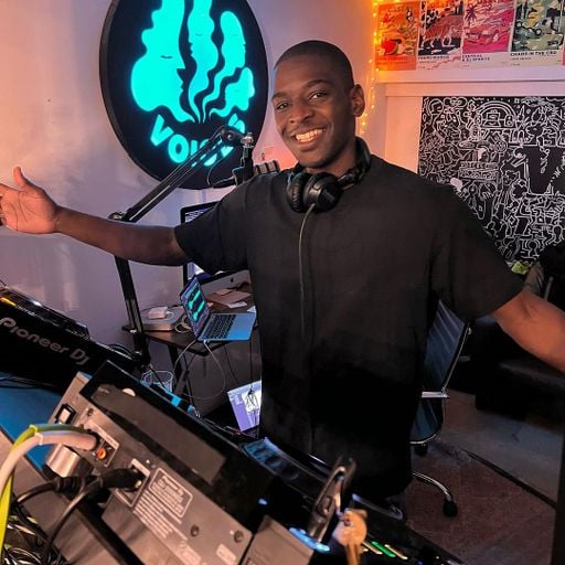 Half Cut Takeover: Laurenzo - 30/09/23 - Voices Radio