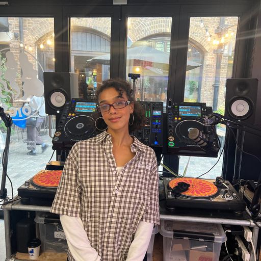 Ruby Francis - 15/11/25 - [Voices Radio]