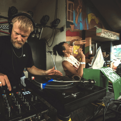 Caleidoscópio Musical: Tropicaza // 01-11-21