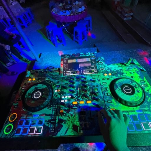 NST25- BỊP CON GHỆ-Trhui