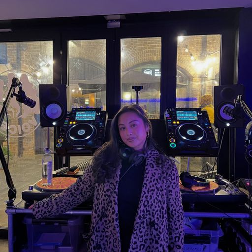 Claudine Mayari 15.10.25