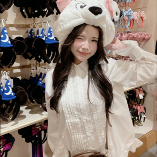 Tay Trái Chỉ Trăng Remix