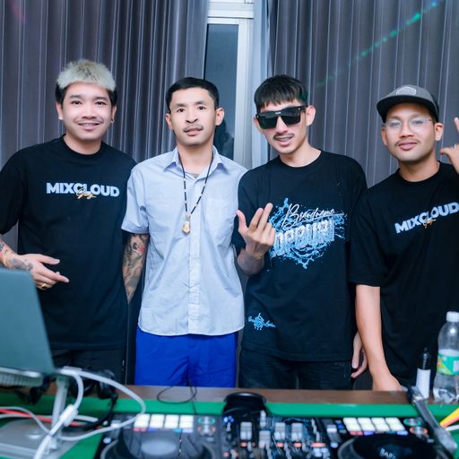 เอาไงก็เอาเดี๋ยวดึก ปอนด์พระงาม (DJ นากาตะ & Mc แน็คหำย้อย)