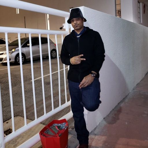 Omar S presents WFXHE – Love Changes