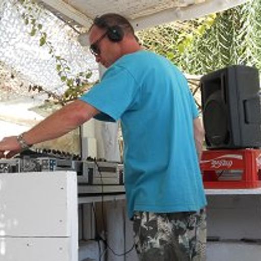 Area 32 079 Dave Johnson Mix