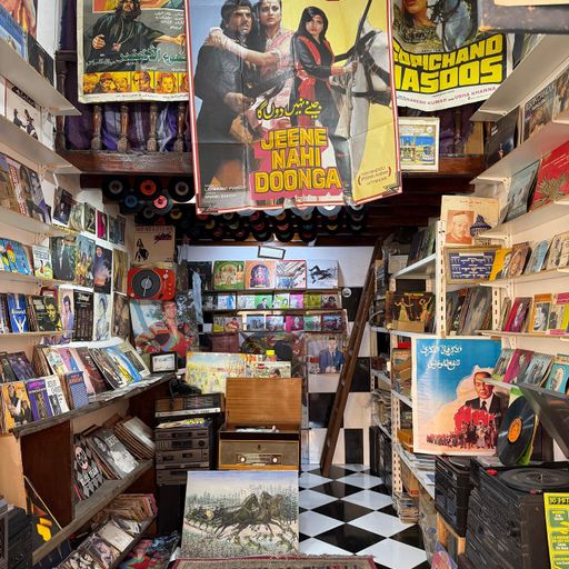 Rhythms Between Lines w/ Eshie - 22/04/25 - Voices Radio